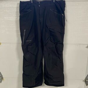 Patagonia men’s snow pants, XXL.